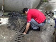 威海大世界專業(yè)管道服務(wù) 下水疏通、閥門維修與管道維護(hù)